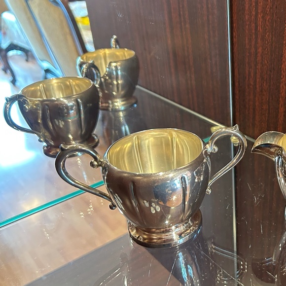 Vintage Arts Co Sugar Bowl 3" High & Creamer Silver-plated Armor SIlver Set of 2 - Picture 4 of 13